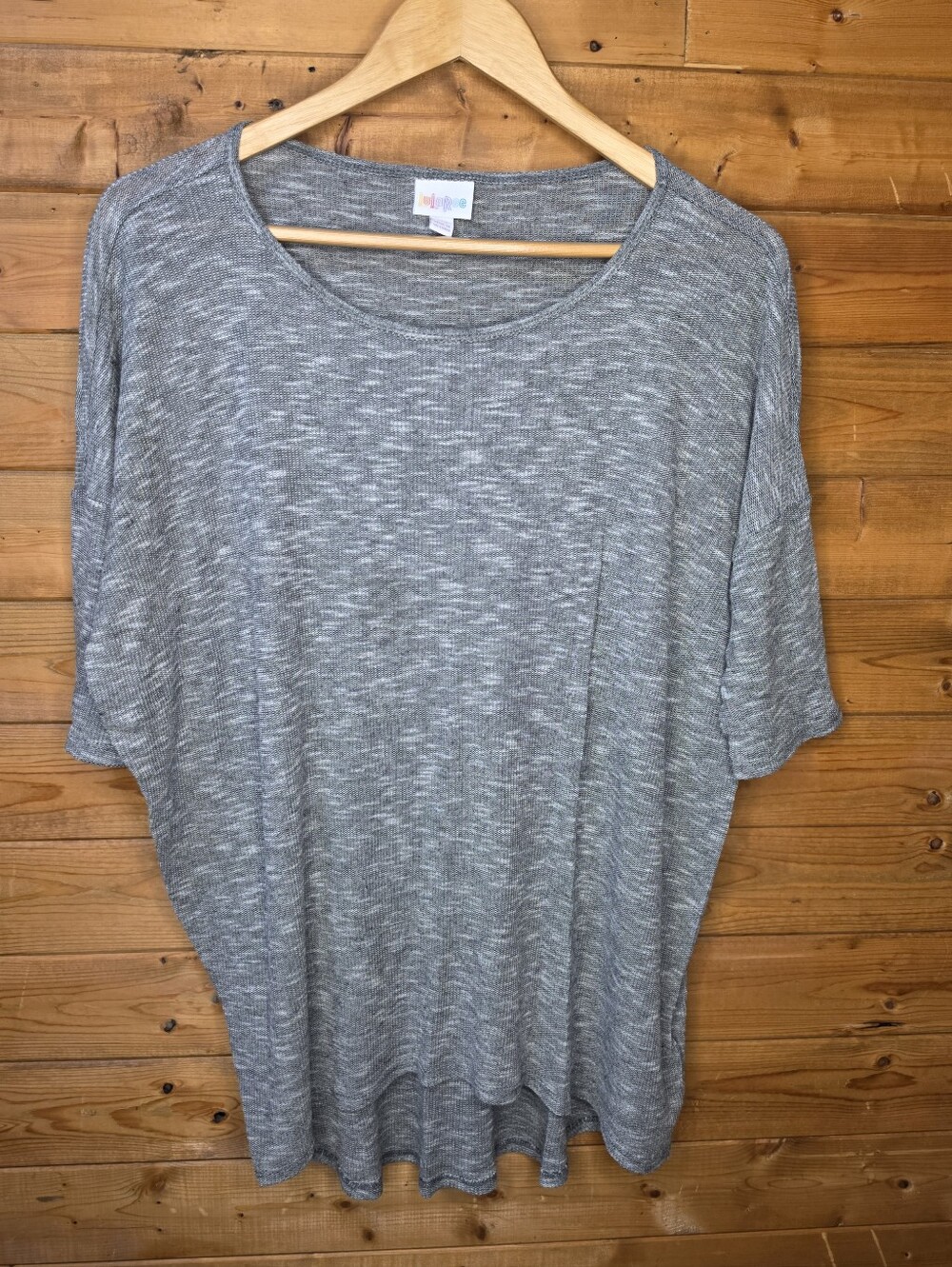❤️ LuLaRoe Heathered Gray Scoop Neck Short Sleeve Tee Size XS